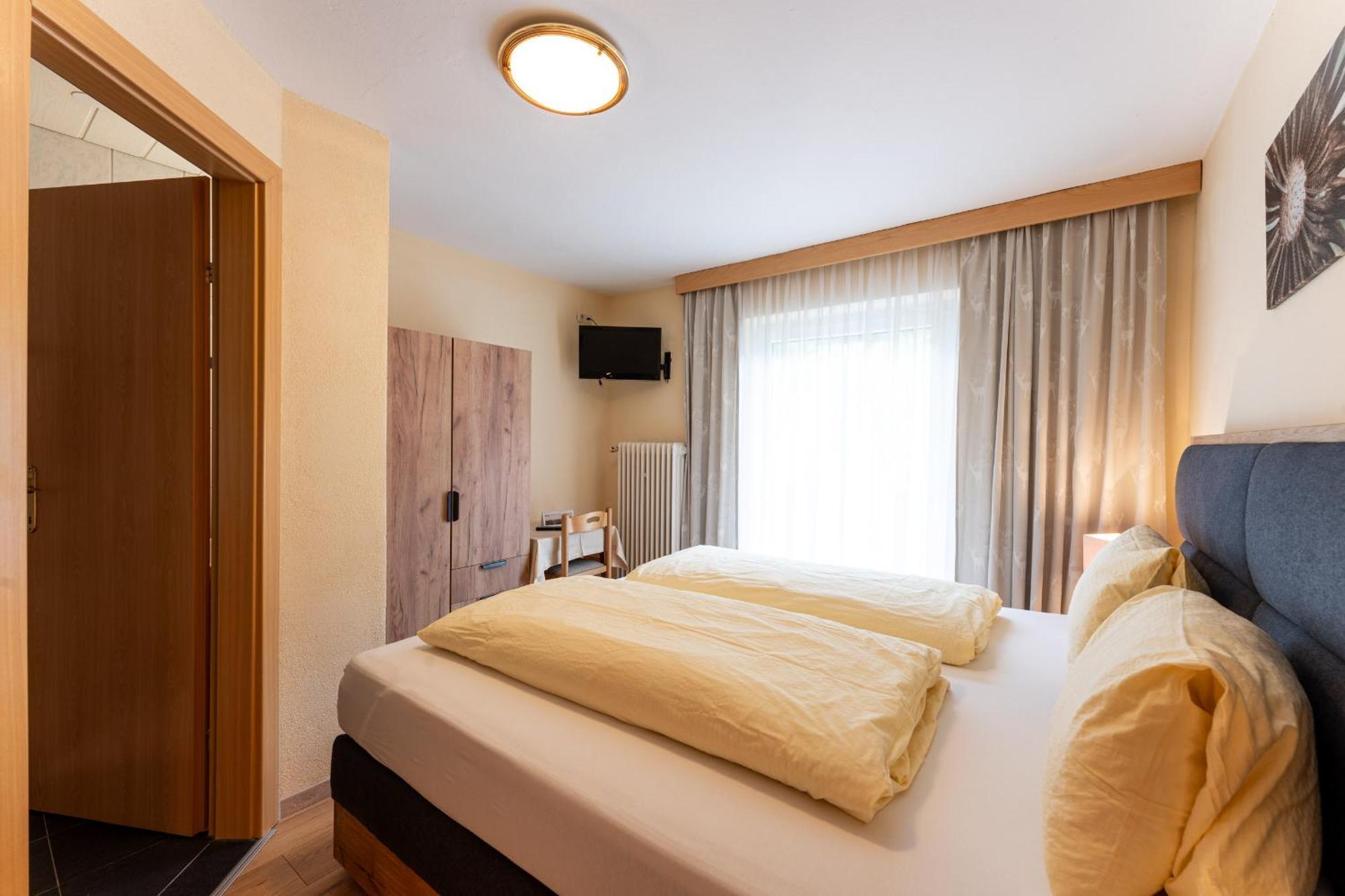 Gaestehaus -Pension Edelweiss Vent Zewnętrze zdjęcie